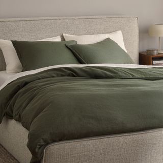 The King Bedding Basics Bundle, contains products [Alto King Linen Duvet Cover - Green] and [Alto King Linen Sham Set - Green].