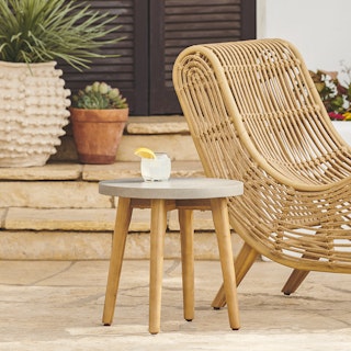 Atra Outdoor Side Table - Concrete