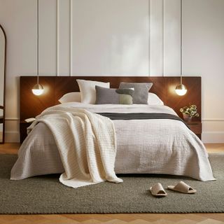 Nera Queen Low Profile Bed with Nightstands Set - Walnut