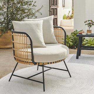 Onya 31.5" Outdoor Lounge Chair - Lily White