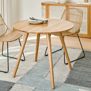 Seno 36" Round Dining Table - Oak