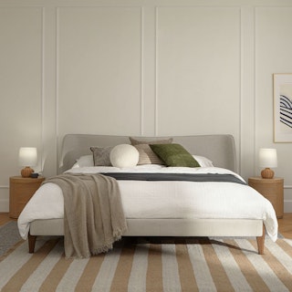Uden King Upholstered Bed - Ashford Ivory