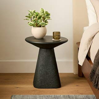 Ozetta Concrete Side Table - Moonlit Black