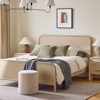 Faydra Queen Bed - Natural Ash