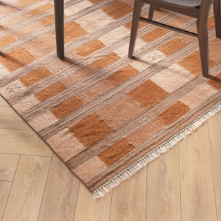 Aymer 5 x 8 Rug - Quilt Block Brown